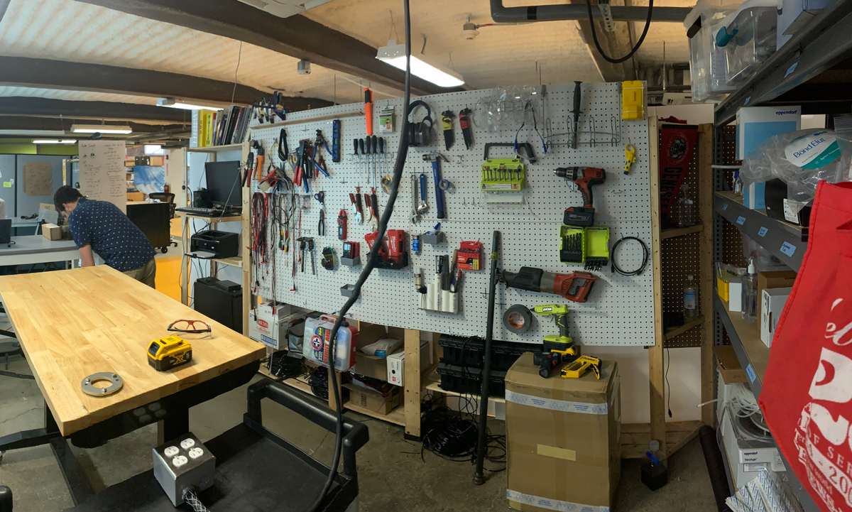 Biobot Dry Lab, a makerspace for biologists, chemists and engineers